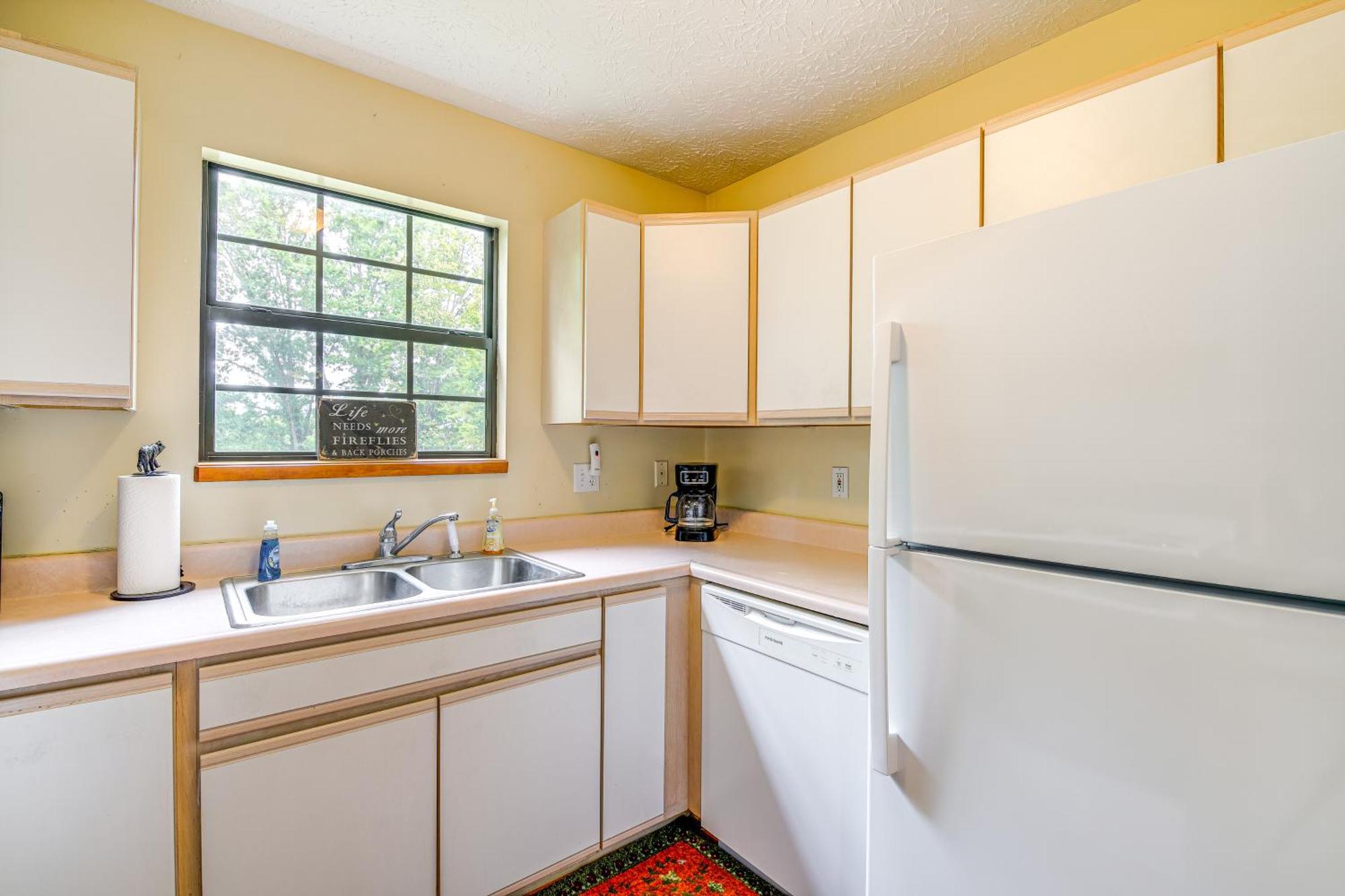 Pet-Friendly Sevierville Rental With Private Hot Tub Exterior foto